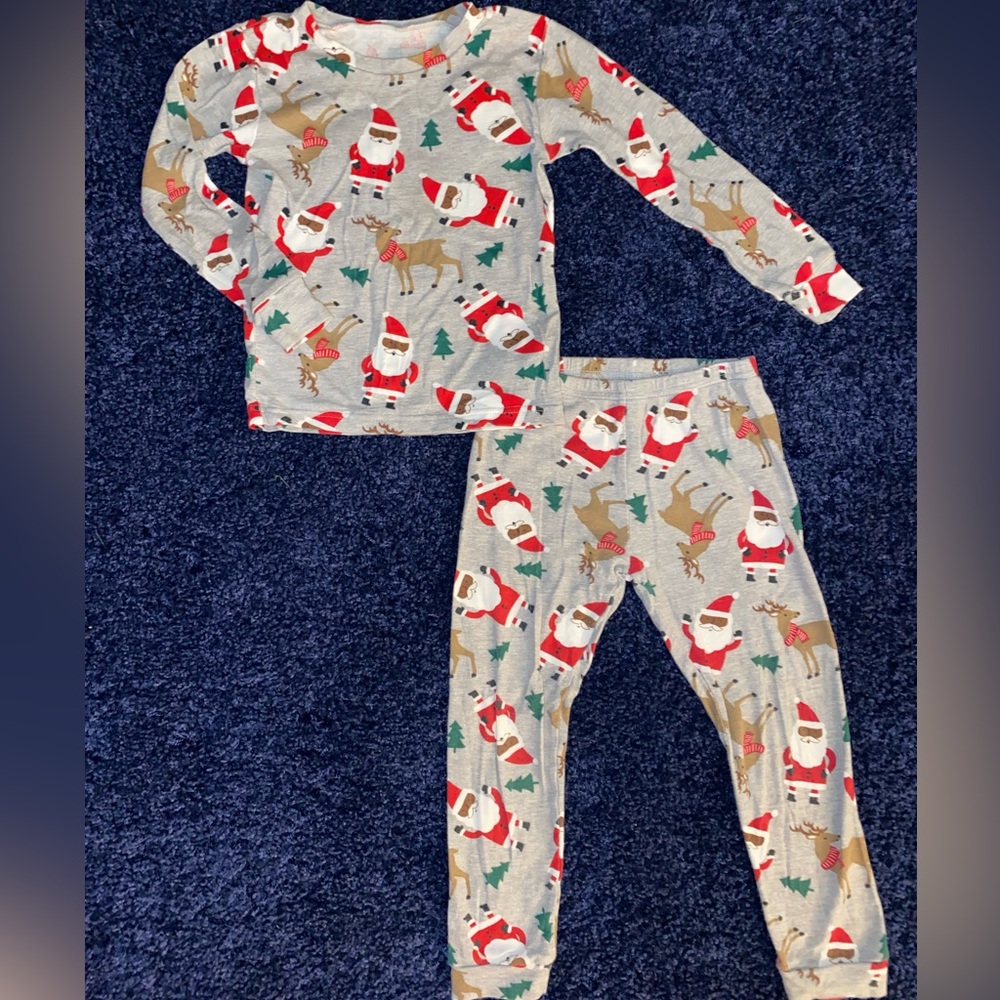 Carter’s 5T 2 Piece Christmas Black Santa Pajama Set